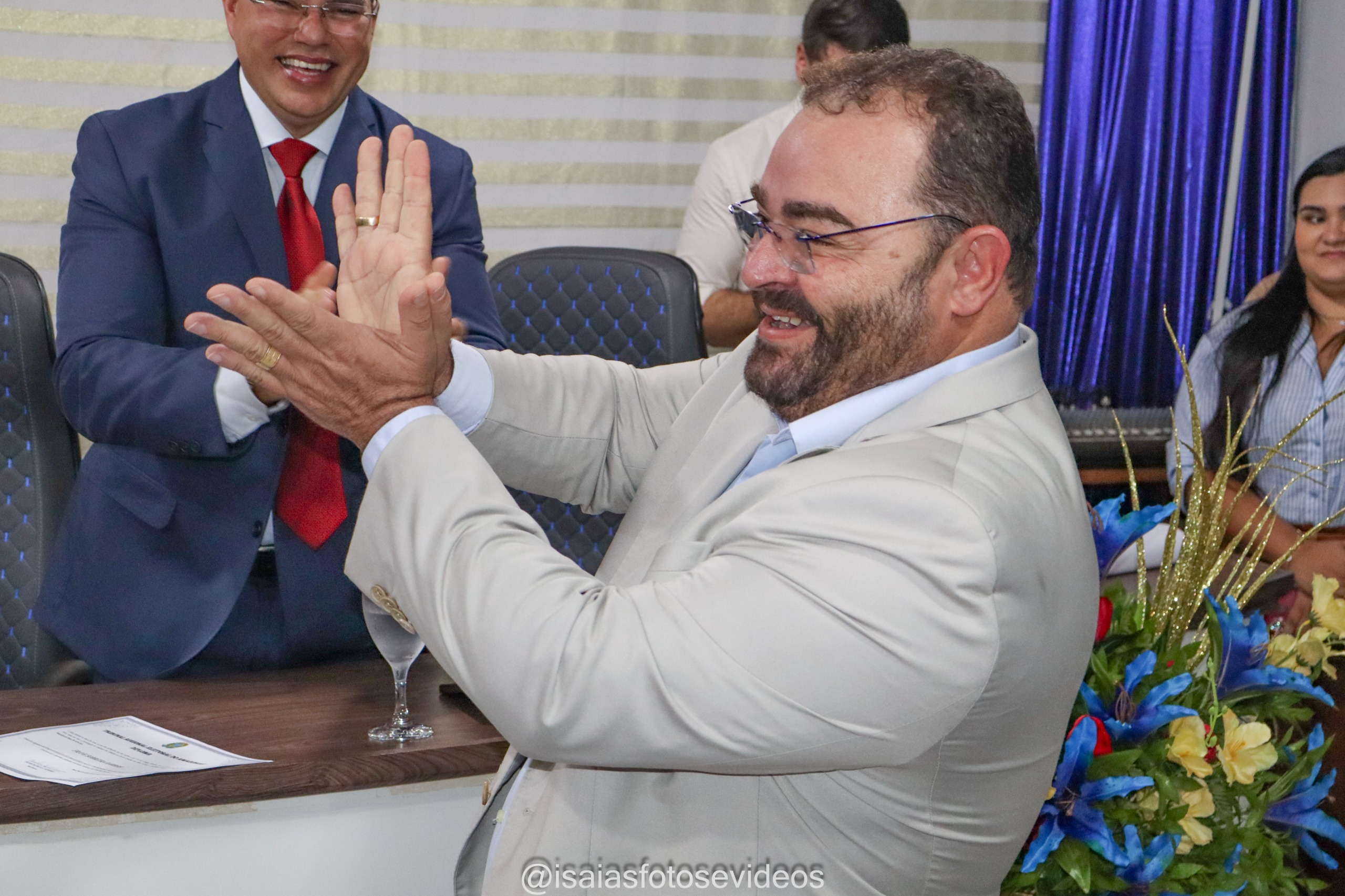 “Conto com o apoio da Câmara e da população para que possamos construir um futuro melhor para Boca do Acre”, diz Frank Barros durante diplomação